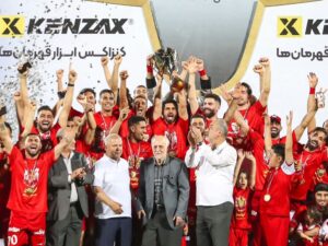 جام قهرمانی لیگ برتر‌ فوتبال ایران‌، بر فراز دستان هشت مازنی