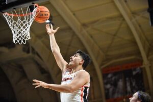 مصاف موفقیت آمیز سِنتِر آملی/ درخشش پارسا در کالج اورگون