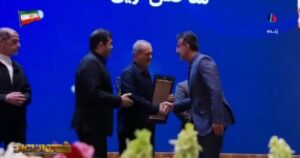 بریمانی لوح و تاییدیه برتری را از رئیس جمهور گرفت!